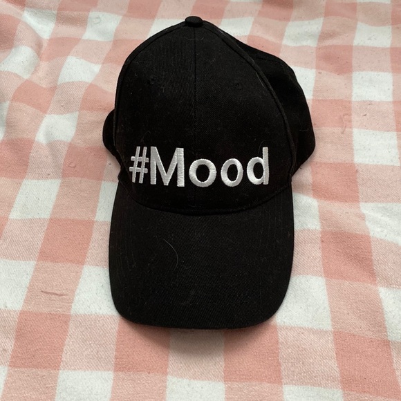 Accessories - Mood cap